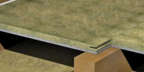 Cross-section diagram of a floor structure with insulation layers